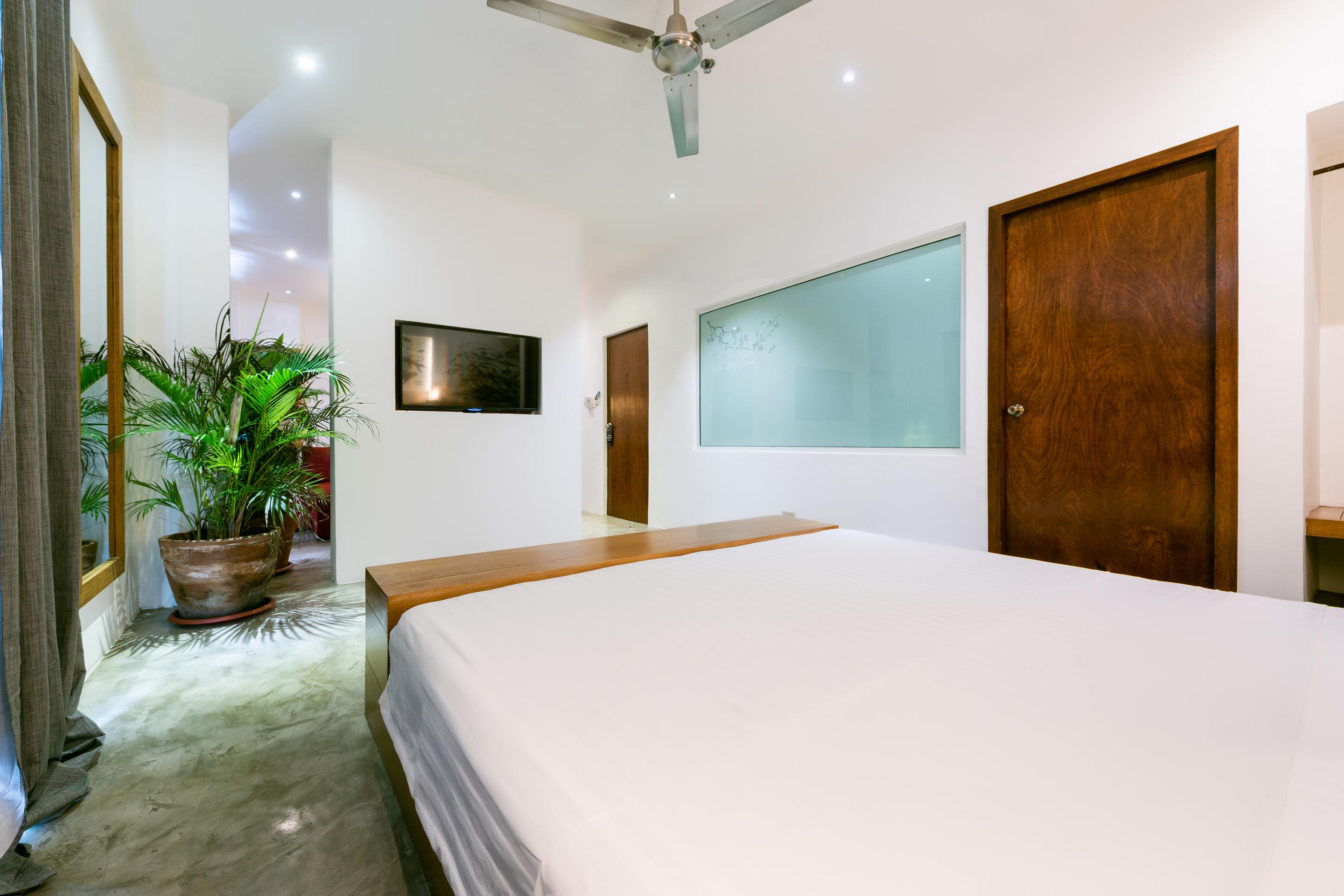 Hotel Element Boutique Makati City