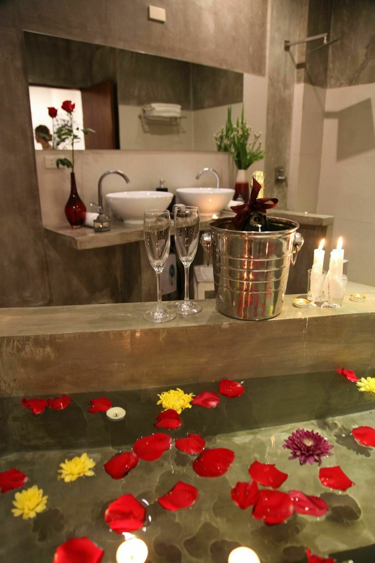 Element Boutique 3* Makati City